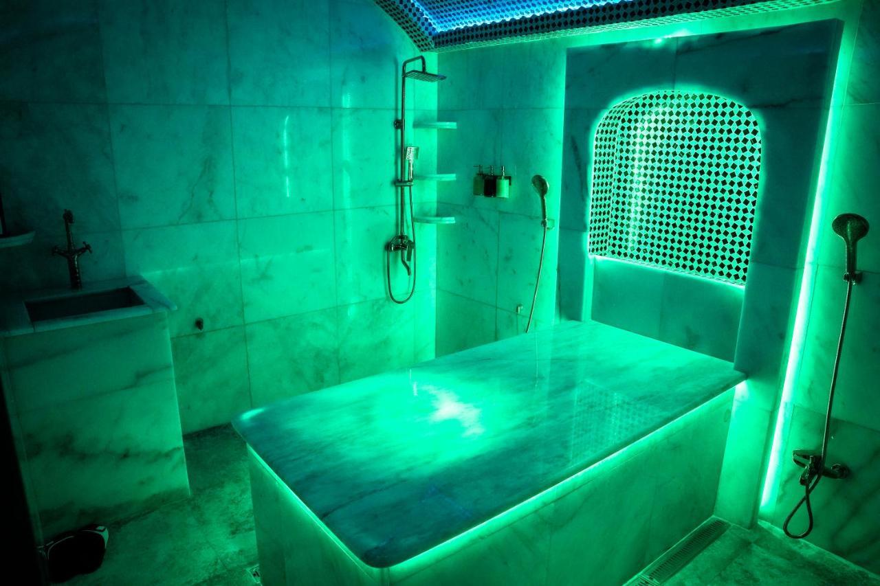 Cristal 4* Abu Dhabi